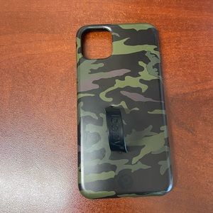 iPhone 11 Pro Max Loopy case in camo print